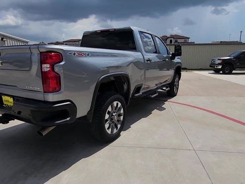 Certified 2025 Chevrolet Silverado 2500 Custom w/ Custom Value Package AWD/4WD image 8