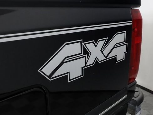 Used 1991 Ford F150 4x4 Regular Cab image 16