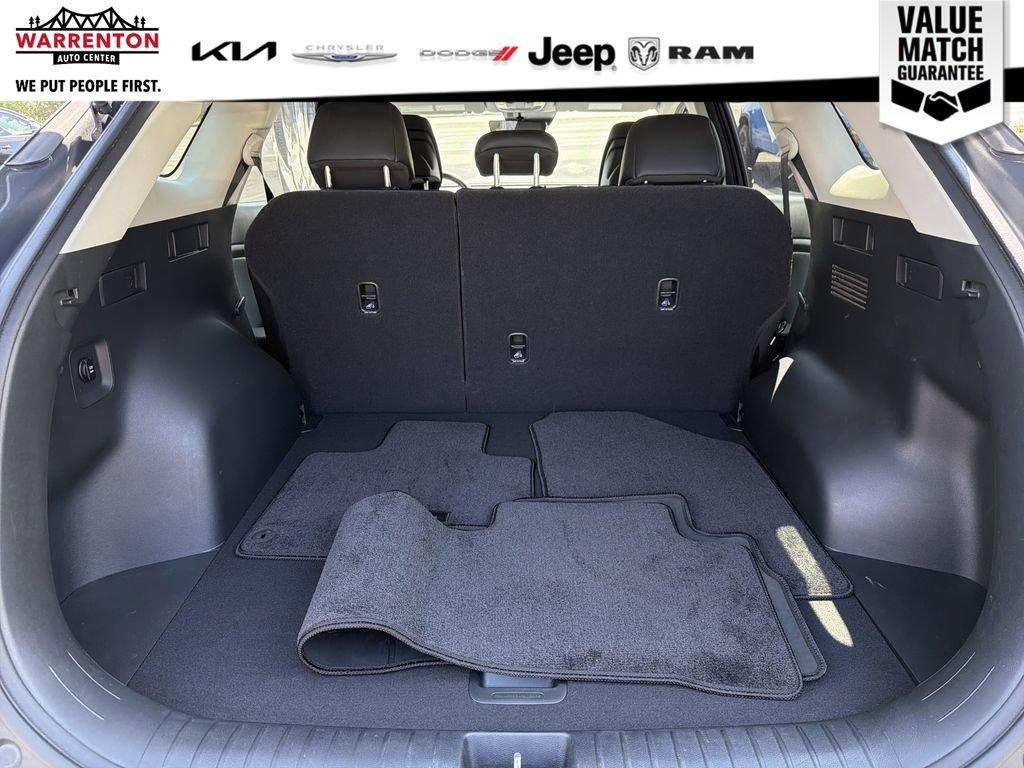 Used 2024 Kia Sportage EX AWD/4WD image 7