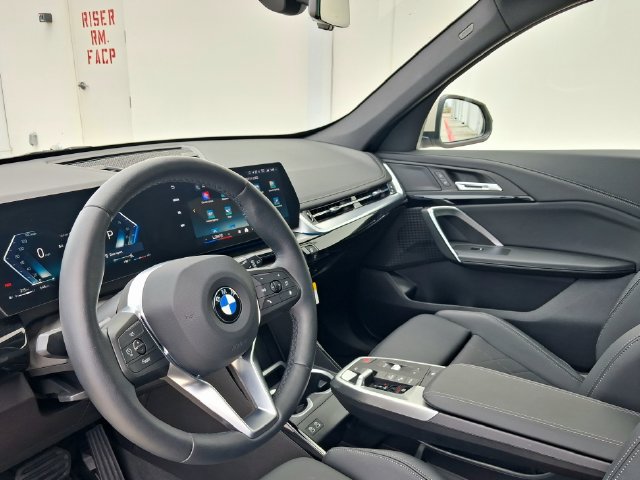 New 2026 BMW X1 xDrive28i w/ Convenience Package AWD/4WD image 12
