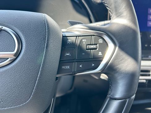 Used 2025 Lexus RX 350 Premium w/ Accessory Package (Z1) FWD image 27