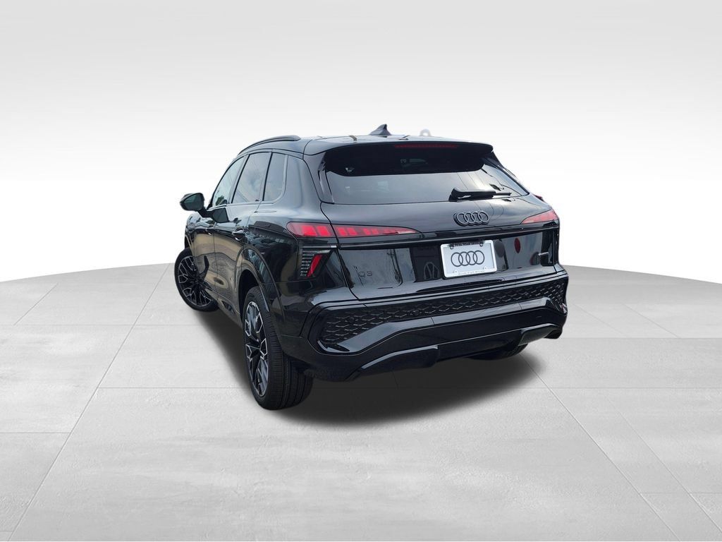 New 2026 Audi Q3 quattro 2.0T AWD/4WD image 4