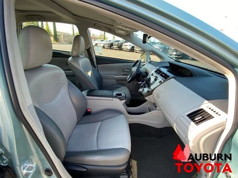 Used 2015 Toyota Prius V Five w/ Advanced Technology Package FWD image 12