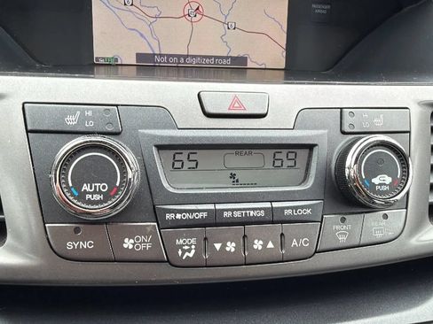 Used 2016 Honda Odyssey EX-L image 25