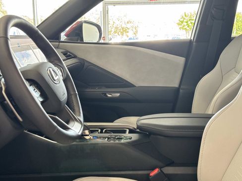 Used 2026 Lexus TX 350 AWD w/ Technology Package image 15