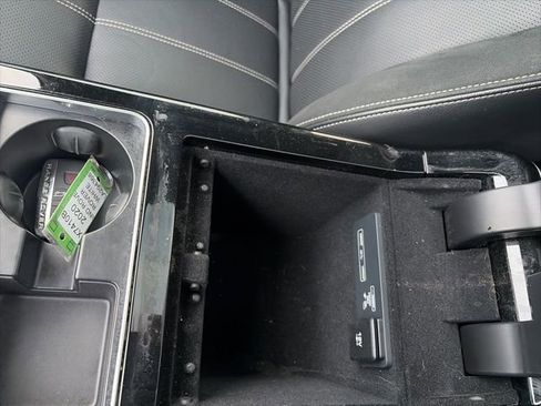 Used 2020 Land Rover Range Rover Velar R-Dynamic S image 19