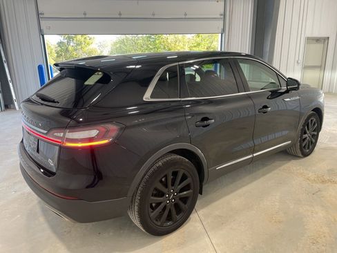 Used 2023 Lincoln Nautilus Reserve w/ Monochromatic Package image 9