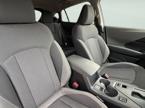 Used 2025 Subaru Crosstrek 2.0i Premium image 22