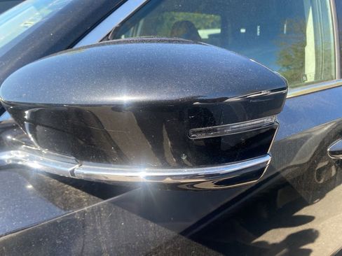 Used 2023 Acura MDX SH-AWD image 10