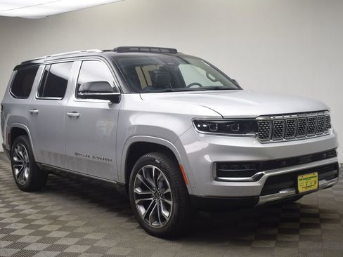 New 2024 Jeep Grand Wagoneer Series III AWD/4WD image 2