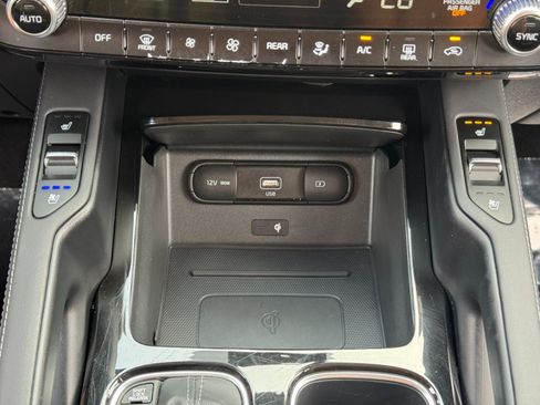 Used 2022 Kia Telluride EX w/ EX Premium Package FWD image 29