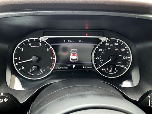 Used 2023 Nissan Rogue S image 24