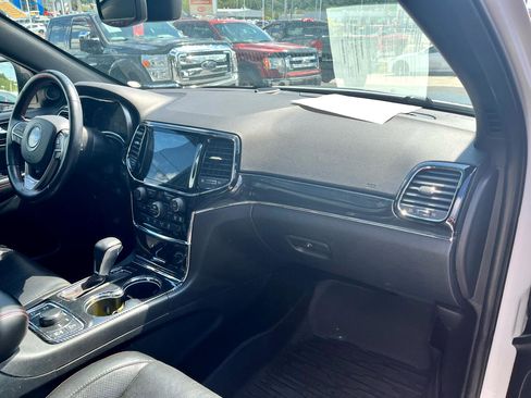 Used 2019 Jeep Grand Cherokee Trailhawk w/ Trailhawk Luxury Group image 18