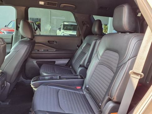 Used 2024 Nissan Pathfinder Rock Creek AWD/4WD image 19