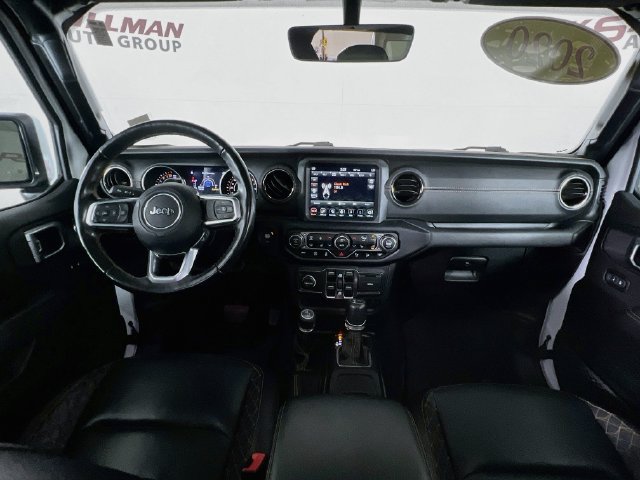 Used 2020 Jeep Wrangler Unlimited Sahara AWD/4WD image 25