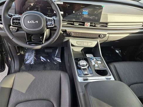 New 2026 Kia Carnival SX image 25