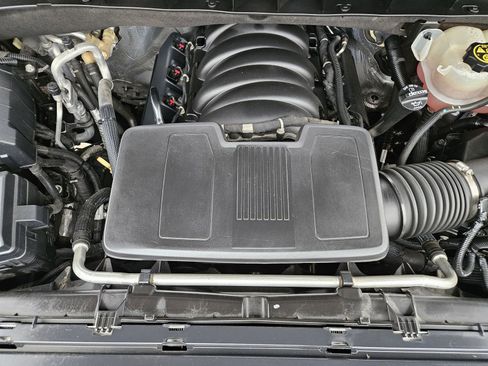 Certified 2021 GMC Yukon SLT w/ SLT Luxury Package image 34