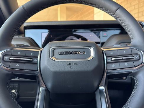 New 2026 GMC Yukon Denali AWD/4WD image 25