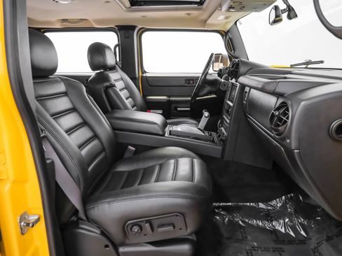 Used 2005 HUMMER H2 SUT Sport Utility Pickup 4D w/ Preferred Equipment Group image 30