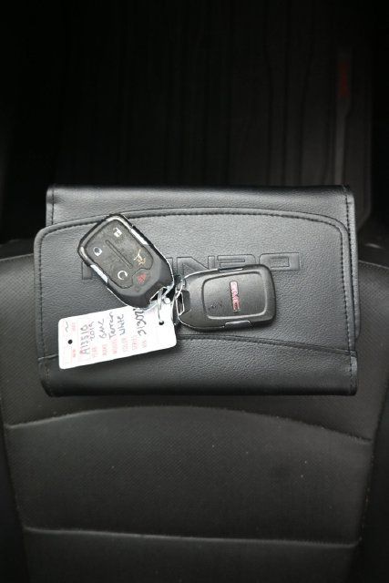 Used 2019 GMC Terrain Denali AWD/4WD image 12