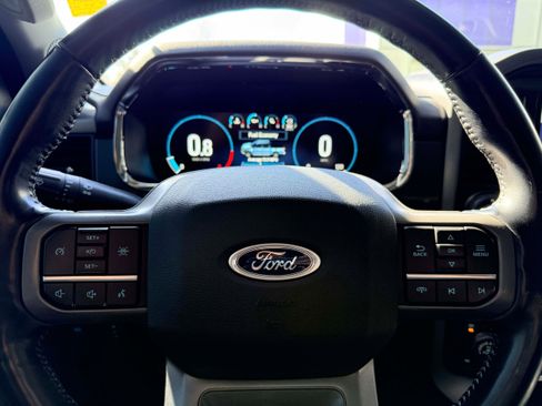 Used 2021 Ford F150 Lariat w/ Max Trailer Tow Package image 17