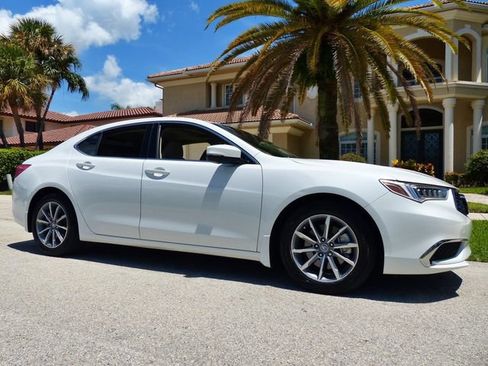 Used 2018 Acura TLX w/ Technology Package FWD image 2