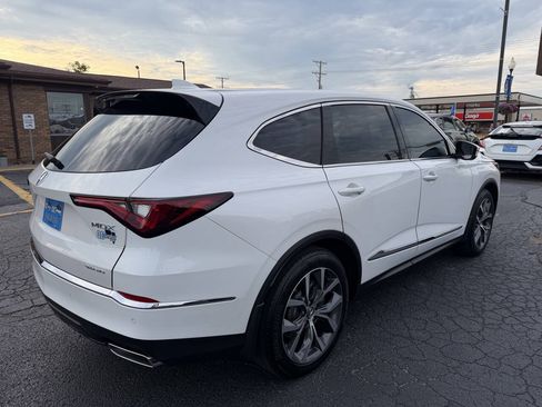 Used 2024 Acura MDX SH-AWD w/ Technology Package image 9