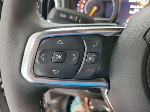 New 2026 Jeep Wrangler Unlimited Sahara w/ Technology Group AWD/4WD image 22