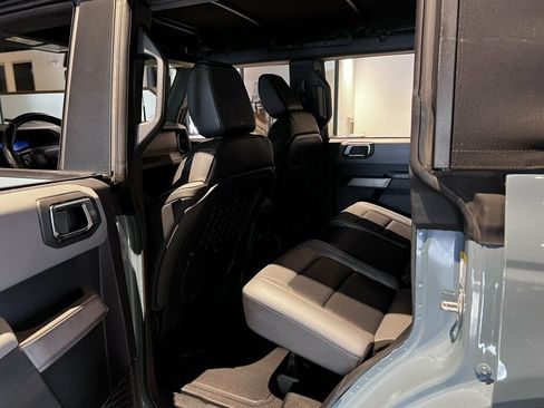 Used 2022 Ford Bronco Black Diamond AWD/4WD image 19