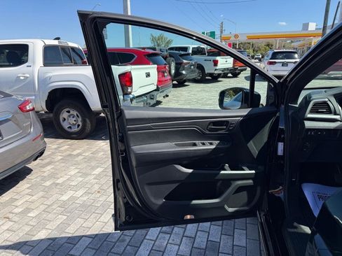 Used 2025 Honda Odyssey Sport-L image 36