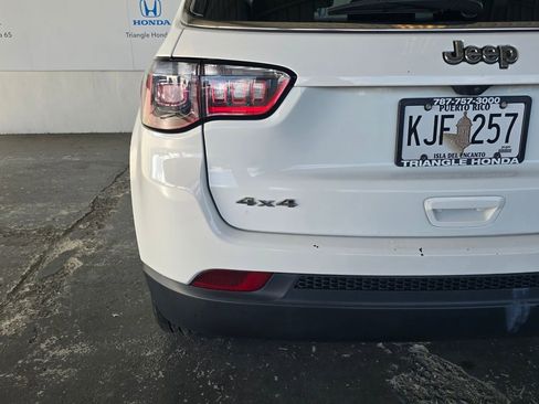 Used 2024 Jeep Compass Sport image 21