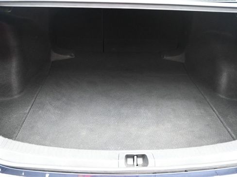 Used 2022 Toyota Corolla LE image 17