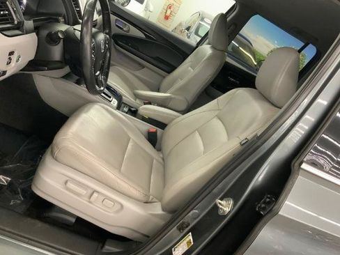 Used 2018 Honda Ridgeline RTL-E image 12