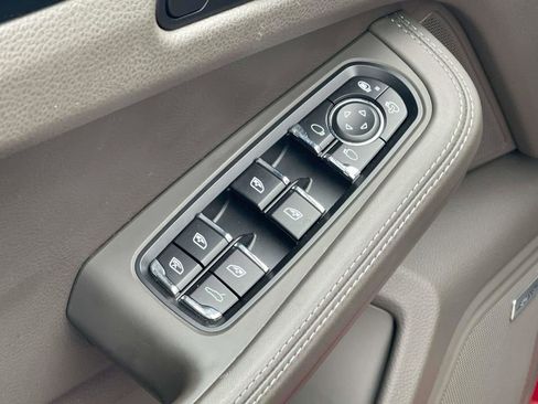 Used 2017 Porsche Macan S image 18