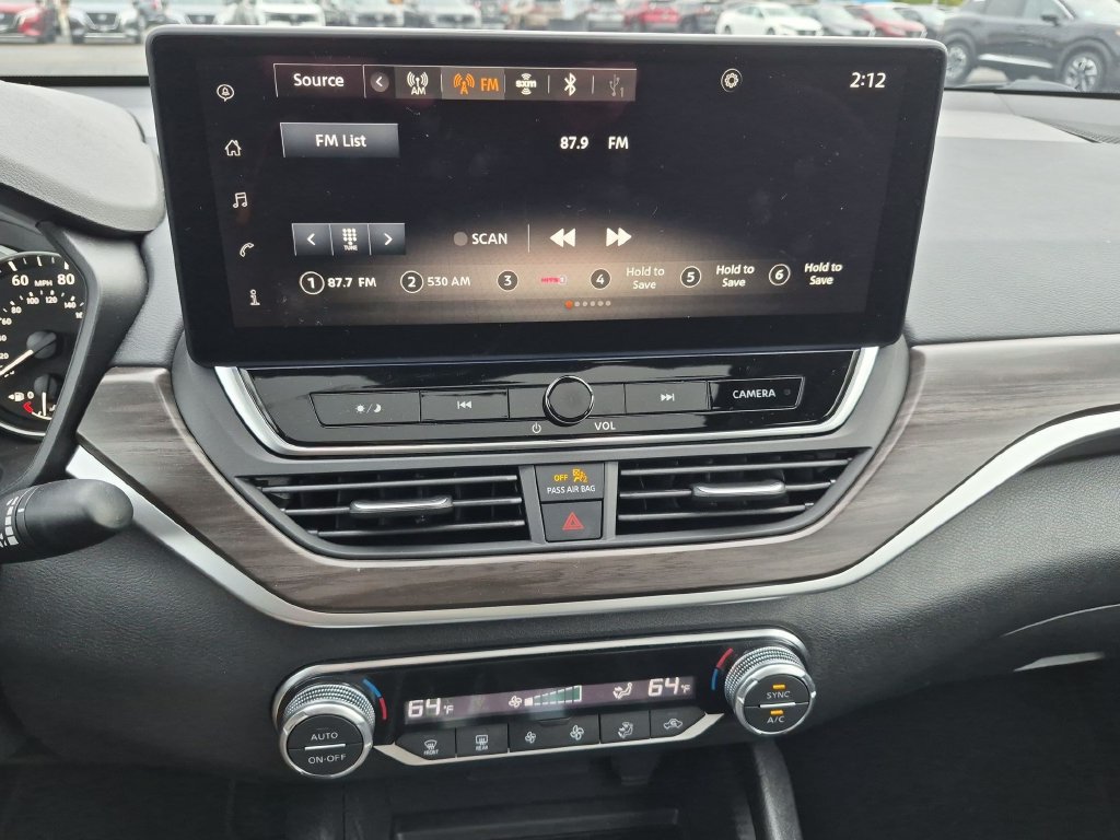 Used 2025 Nissan Altima 2.5 SV w/ SV Special Edition Package FWD image 18