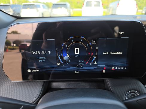 New 2027 Chevrolet Equinox LT w/ Convenience Package II FWD image 39