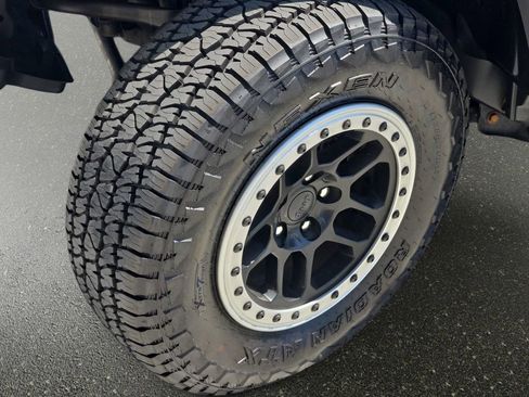 Used 2018 Jeep Wrangler Unlimited Sahara AWD/4WD image 34