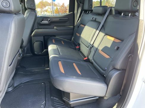 Used 2024 GMC Sierra 1500 AT4 w/ Technology Package image 13