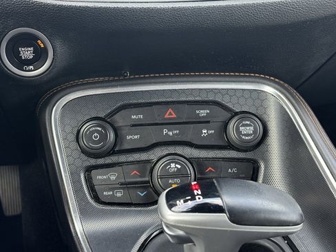 Used 2018 Dodge Challenger SXT Plus image 10