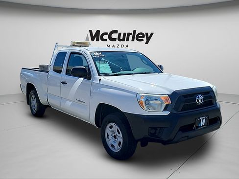 Used 2015 Toyota Tacoma 2WD Access Cab image 1