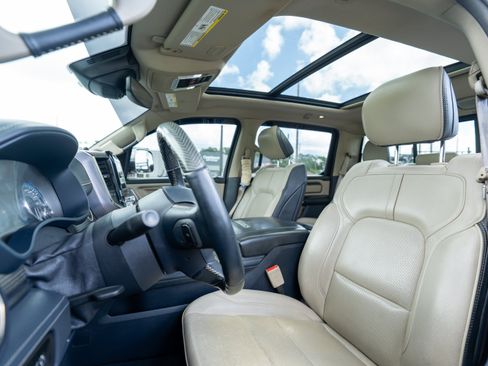 Used 2019 RAM 1500 Limited AWD/4WD image 8