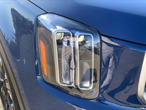 Used 2023 Kia Telluride SX image 25