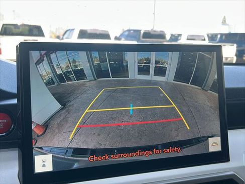 Certified 2024 Toyota Tacoma TRD Off-Road image 22