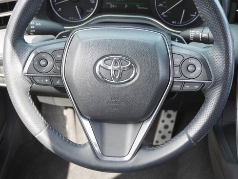 Used 2019 Toyota Avalon XSE image 27