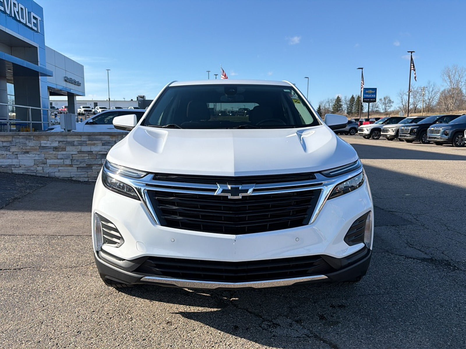 Used 2024 Chevrolet Equinox LT w/ LPO, Floor Liner Package AWD/4WD image 2