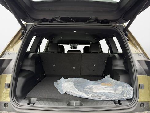 New 2026 Jeep Cherokee Limited image 18