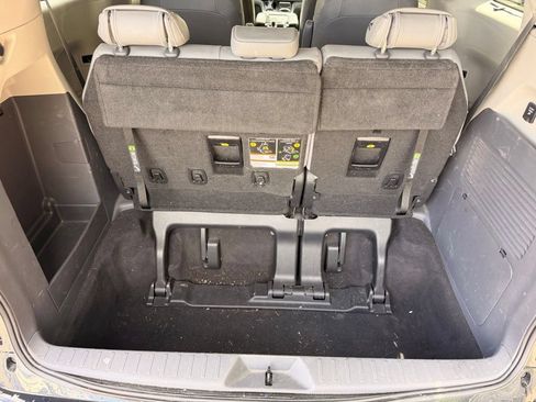 Used 2022 Toyota Sienna Limited AWD/4WD image 50