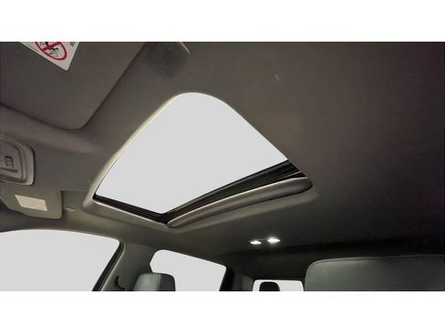 Used 2022 Chevrolet Silverado 2500 LTZ w/ LTZ Plus Package image 15