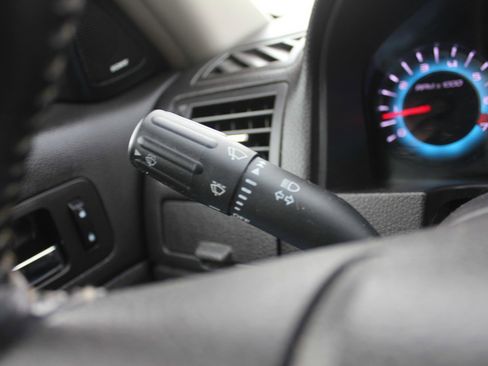 Used 2011 Ford Fusion SEL w/ 302A Rapid Spec Order Code image 15