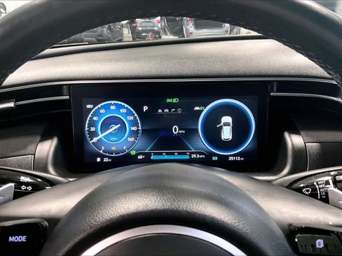 Used 2024 Hyundai Tucson Limited image 25